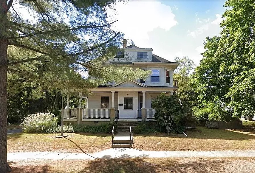 110 University Blvd student rental img