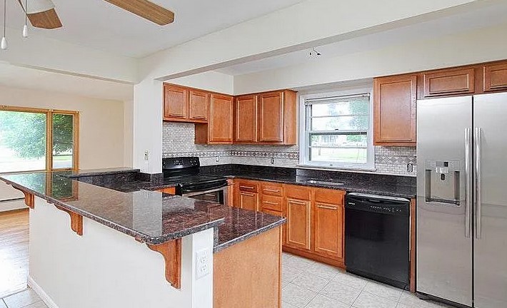700 Whitney Ave Glassboro NJ student rental house img